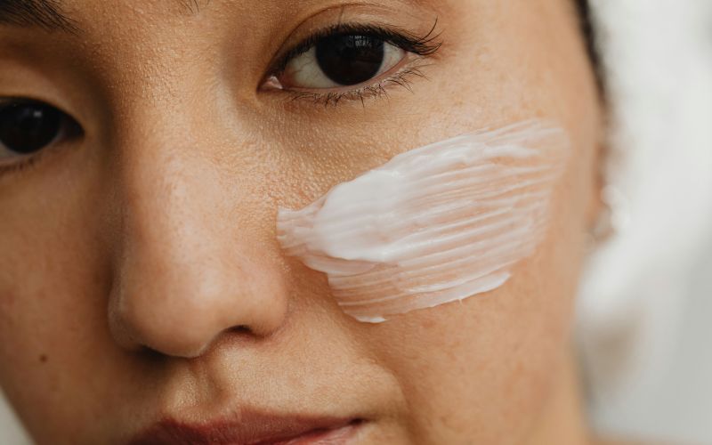 Látványos bőrmegújulás ZO Skin Health protokollal – előtte-utána esettanulmány a Medios Orvosi Centrumban