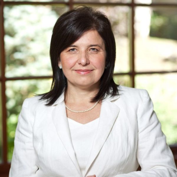 Dr. Kolat Zsuzsanna